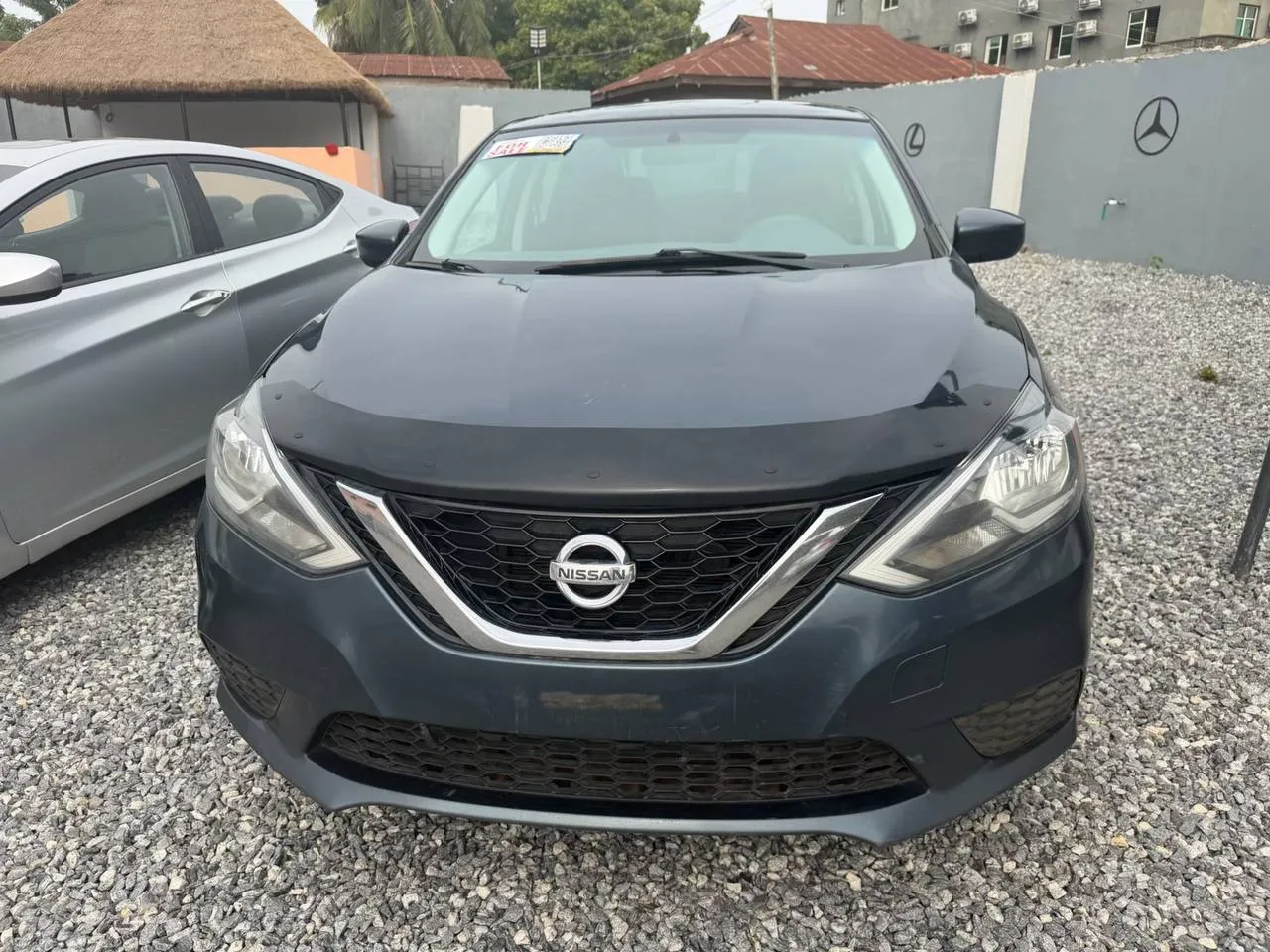 NISSAN CENTRA